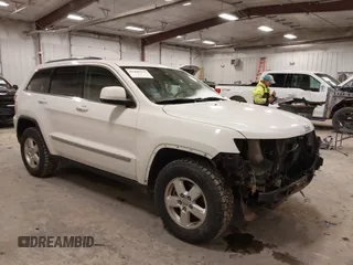 2013 Jeep Grand Cherokee Laredo с VIN 1C4RJFAG1DC577479, выставлен на аукционе IAAI как лот 41490259 с пробегом 206 679 миль миль и . История ставок и продаж доступна на DreamBid. Изображение 1.