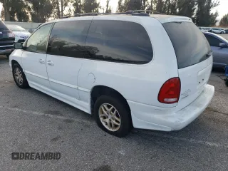 1998 Dodge Caravan LE z VIN 1B4GP54L1WB720025, wystawiony jako Copart lot #47730365 z przebiegiem 88 231 mil mil oraz Czysty tytuł • Clean title. Historia ofert i sprzedaży dostępna na DreamBid. Obrazek 2.