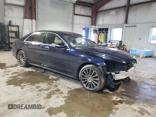 2015 Mercedes-Benz S 550 with VIN WDDUG8FB0FA110107, listed as a Copart auction lot 44601705 with 102,800 mi miles and Clean Title. Bid and sale history available at DreamBid. Image 4.