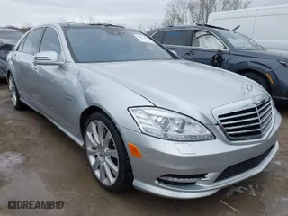 2012 Mercedes-Benz S-Class S 550 with VIN WDDNG7DB2CA456186, listed as a IAAI auction lot 42027448 with 76,997 mi miles. Bid and sale history available at carsss.com. Image 1.
