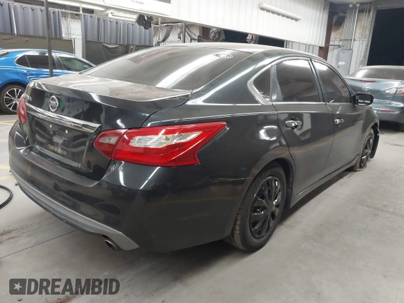2018 Nissan Altima SR with VIN 1N4AL3AP8JC141171, listed as a IAAI auction lot 41093421 with 144,301 mi miles and . Bid and sale history available at DreamBid. Image 4.