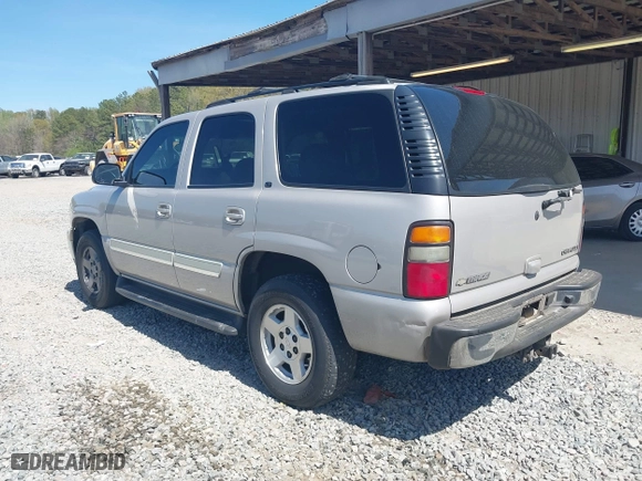 2004 Chevrolet Tahoe LT with VIN 1GNEC13Z34J304556, listed as a IAAI auction lot 41911229 with 275,494 mi miles. Bid and sale history available at carsss.com. Image 3.