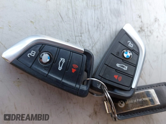 2020 BMW X3 M z VIN 5YMTS0C08L9B20402, wystawiony jako IAAI lot #41761865 z przebiegiem 48 454 mil mil oraz . Historia ofert i sprzedaży dostępna na DreamBid. Obrazek 11.