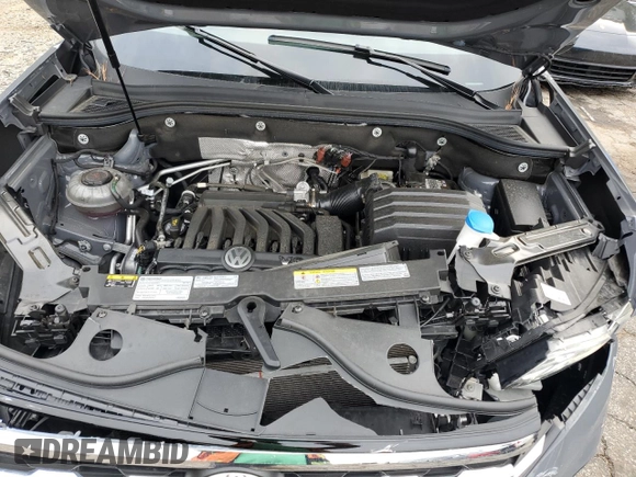 2021 Volkswagen Atlas SEL Premium with VIN 1V2TE2CA9MC233344, listed as a Copart auction lot 67755073 with 22,039 mi miles and . Bid and sale history available at DreamBid. Image 12.
