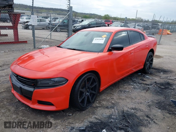 2017 Dodge Charger SE with VIN 2C3CDXBG8HH510841, listed as a IAAI auction lot 41895098 with 167,388 mi miles and . Bid and sale history available at carsss.com. Image 2.