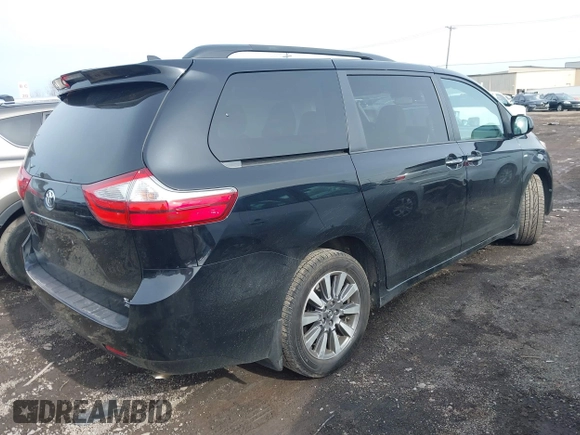 2018 Toyota Sienna XLE with VIN 5TDDZ3DC9JS190621, listed as a IAAI auction lot 41777729 with 96,089 mi miles. Bid and sale history available at carsss.com. Image 4.