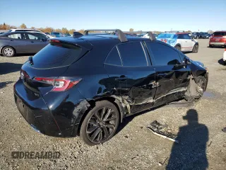 2020 Toyota Corolla Hatchback XSE with VIN JTNC4RBE7L3099400, listed as a Copart auction lot 82152384 with 60,695 mi miles and Salvage Title. Bid and sale history available at carsss.com. Image 3.