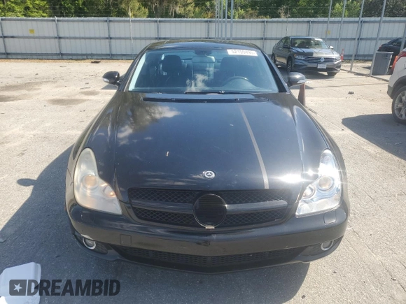 2008 Mercedes-Benz CLS-Class 5.5L with VIN WDDDJ72XX8A129425, listed as a Copart auction lot 52159495 with 150,429 mi miles and Salvage Title. Bid and sale history available at carsss.com. Image 5.