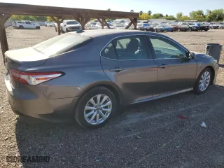 2020 Toyota Camry LE with VIN 4T1C11AK7LU946802, listed as a Copart auction lot 51190865 with 0 mi miles and Salvage Title. Bid and sale history available at carsss.com. Image 3.
