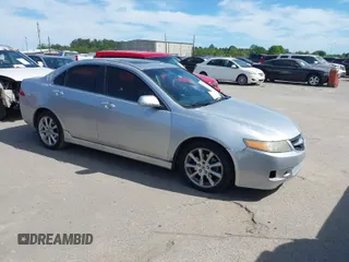 2008 Acura TSX with VIN JH4CL96878C013391, listed as a IAAI auction lot 39087050 with 222,163 mi miles. Bid and sale history available at carsss.com. Image 1.