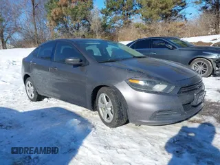 2015 Dodge Dart SXT z VIN 1C3CDFBB6FD251338, wystawiony jako IAAI lot #41308041 z przebiegiem 128 141 mil mil oraz . Historia ofert i sprzedaży dostępna na DreamBid. Obrazek 1.