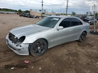 2005 Mercedes-Benz E 500 z VIN WDBUF83J85X167643, wystawiony jako Copart lot #58671375 z przebiegiem 195 835 mil mil oraz Nie do naprawy • Non repairable. Historia ofert i sprzedaży dostępna na DreamBid. Obrazek 1.