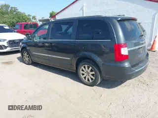 2011 Chrysler Town & Country Touring-L with VIN 2A4RR8DG4BR784138, listed as a IAAI auction lot 42124052 with 105,645 mi miles. Bid and sale history available at carsss.com. Image 3.