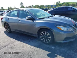 2018 Nissan Altima SR with VIN 1N4AL3APXJC170428, listed as a IAAI auction lot 40355309 with Not Provided miles and . Bid and sale history available at carsss.com. Image 12.