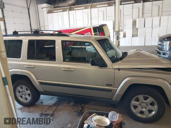 2007 Jeep Commander Sport с VIN 1J8HG48K87C661966, выставлен на аукционе IAAI как лот 42107052 с пробегом 183 652 миль миль и . История ставок и продаж доступна на DreamBid. Изображение 14.