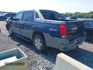 2002 Chevrolet Avalanche with VIN 3GNEK13T32G147690, listed as a IAAI auction lot 42811424 with Not provided miles and . Bid and sale history available at DreamBid. Image 3.
