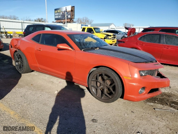 2011 Chevrolet Camaro 1SS with VIN 2G1FJ1EJ1B9214074, listed as a Copart auction lot 81505504 with 116,910 mi miles and Salvage Title. Bid and sale history available at carsss.com. Image 4.