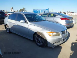 2008 BMW 3 Series 328i z VIN WBAVC53508FZ86959, wystawiony jako IAAI lot #42255502 z przebiegiem 158 043 mil mil oraz . Historia ofert i sprzedaży dostępna na DreamBid. Obrazek 1.