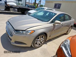 2015 Ford Fusion SE z VIN 3FA6P0H76FR282568, wystawiony jako Copart lot #62422615 z przebiegiem 142 311 mil mil oraz Czysty tytuł • Clean title. Historia ofert i sprzedaży dostępna na DreamBid. Obrazek 2.
