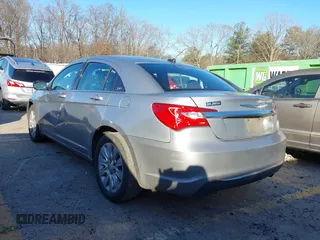 2014 Chrysler 200 LX with VIN 1C3CCBAB7EN209508, listed as a IAAI auction lot 41435883 with 271,090 mi miles. Bid and sale history available at carsss.com. Image 3.
