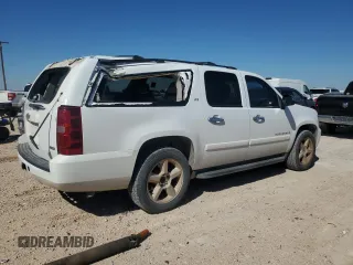 2007 Chevrolet Suburban LT with VIN 3GNFC16097G300308, listed as a Copart auction lot 84014154 with 168,618 mi miles and Salvage title. Bid and sale history available at DreamBid. Image 3.