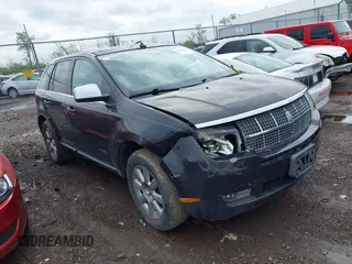 2007 Lincoln MKX with VIN 2LMDU88C07BJ16195, listed as a IAAI auction lot 42085655 with 228,615 mi miles. Bid and sale history available at carsss.com. Image 1.
