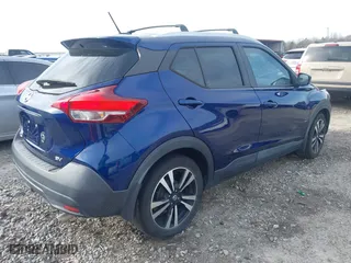 2019 Nissan Kicks SV with VIN 3N1CP5CU8KL557557, listed as a IAAI auction lot 41725802 with 94,023 mi miles. Bid and sale history available at carsss.com. Image 4.
