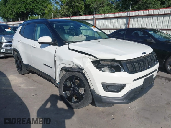 2018 Jeep Compass Latitude with VIN 3C4NJCBB3JT407981, listed as a IAAI auction lot 41998122 with 82,220 mi miles and . Bid and sale history available at DreamBid. Image 1.