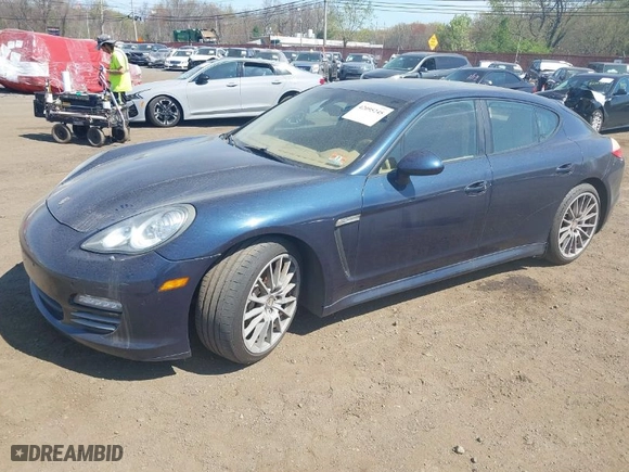 2011 Porsche Panamera with VIN WP0AA2A78BL013850, listed as a IAAI auction lot 42095245 with 104,730 mi miles. Bid and sale history available at carsss.com. Image 2.