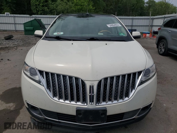 2013 Lincoln MKX with VIN 2LMDJ8JK0DBL06312, listed as a Copart auction lot 54804854 with 121,107 mi miles and Salvage Title. Bid and sale history available at DreamBid. Image 5.