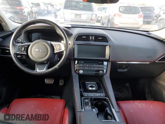 2020 Jaguar F-Pace 25t Checkered Flag Edition z VIN SADCP2FX4LA617865, wystawiony jako Copart lot #74434614 z przebiegiem Nie podano mil oraz Nie do naprawy • Non repairable. Historia ofert i sprzedaży dostępna na DreamBid. Obrazek 8.