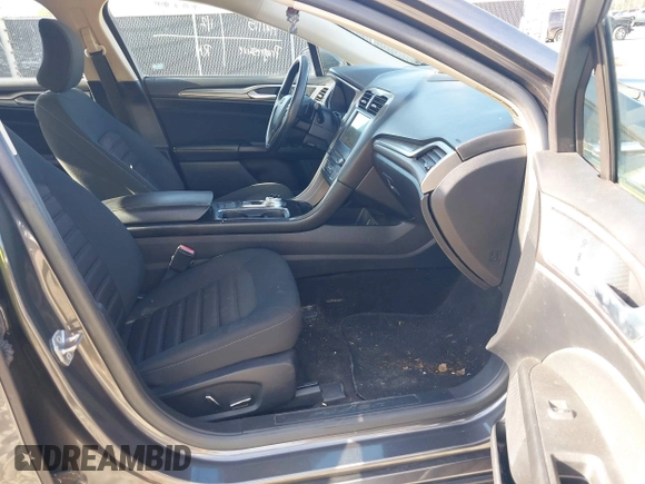 2018 Ford Fusion SE with VIN 3FA6P0HD9JR135398, listed as a IAAI auction lot 41315846 with 96,798 mi miles. Bid and sale history available at carsss.com. Image 5.