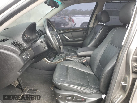 2006 BMW X5 4.4i with VIN 5UXFB53586LV24236, listed as a Copart auction lot 61552494 with 176,776 mi miles and Non Repairable. Bid and sale history available at carsss.com. Image 7.