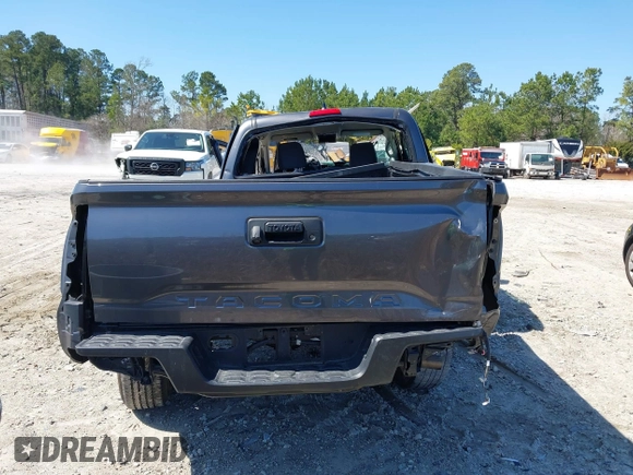 2022 Toyota Tacoma SR с VIN 3TYRX5GN8NT052454, выставлен на аукционе IAAI как лот 41790801 с пробегом Не указан миль и . История ставок и продаж доступна на DreamBid. Изображение 16.