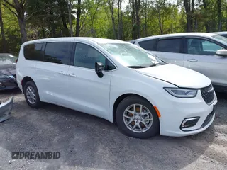 2024 Chrysler Pacifica Touring with VIN 2C4RC1FG5RR122638, listed as a IAAI auction lot 40180149 with 2,187 mi miles and . Bid and sale history available at DreamBid. Image 1.