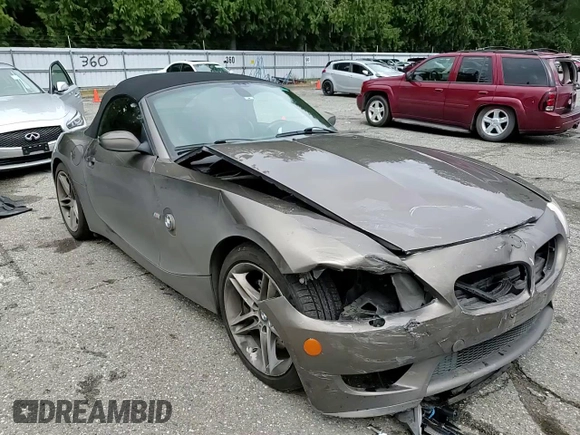 2006 BMW Z4 M z VIN 5UMBT93566LY52187, wystawiony jako Copart lot #54990615 z przebiegiem 88 810 mil mil oraz Szkody całkowita. Historia ofert i sprzedaży dostępna na DreamBid. Obrazek 13.