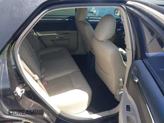 2007 Chrysler 300 Touring with VIN 2C3KA53G67H804583, listed as a IAAI auction lot 42121281 with 177,805 mi miles and . Bid and sale history available at DreamBid. Image 8.