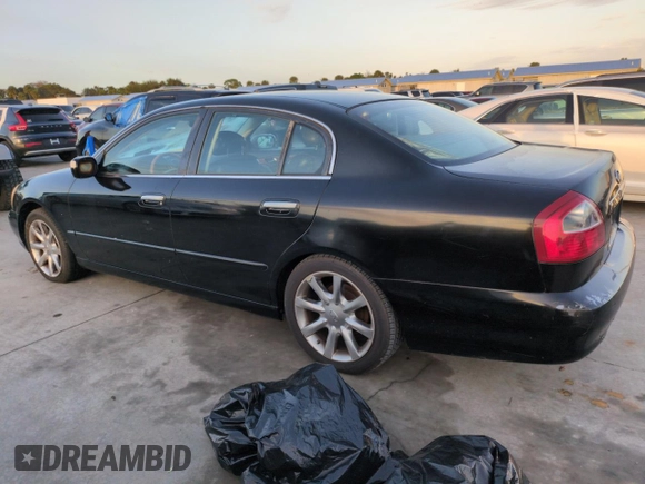 2003 Infiniti Q45 z VIN JNKBF01A73M102745, wystawiony jako Copart lot #75193194 z przebiegiem Nie podano mil oraz Nie do naprawy. Historia ofert i sprzedaży dostępna na DreamBid. Obrazek 2.