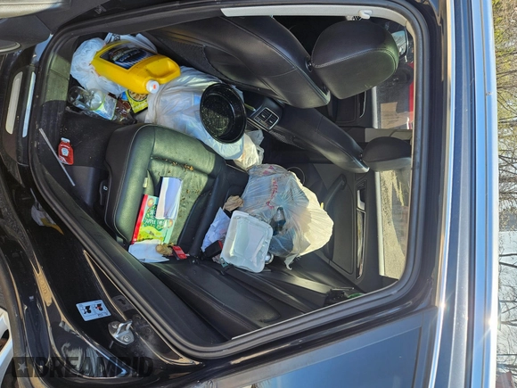 2013 Audi Q5 Premium Plus with VIN WA1LFAFP9DA008422, listed as a IAAI auction lot 42074676 with 154,122 mi miles and . Bid and sale history available at DreamBid. Image 8.