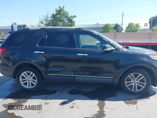 2014 Ford Explorer XLT z VIN 1FM5K7D89EGA54741, wystawiony jako IAAI lot #42228508 z przebiegiem 150 878 mil mil oraz . Historia ofert i sprzedaży dostępna na DreamBid. Obrazek 13.