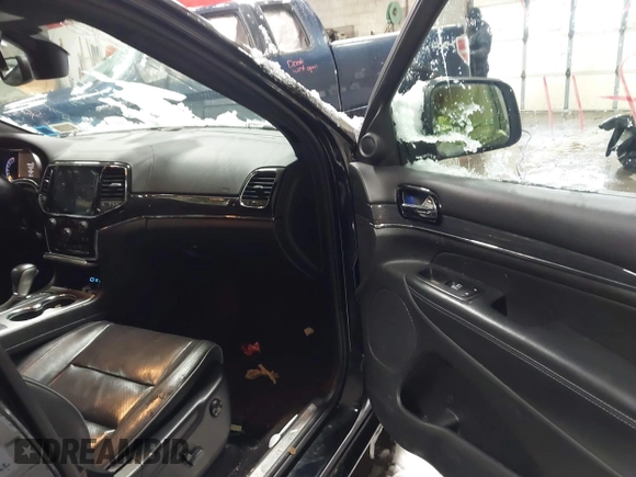 2019 Jeep Grand Cherokee Overland with VIN 1C4RJFCG4KC583691, listed as a IAAI auction lot 41505711 with 109,921 mi miles. Bid and sale history available at carsss.com. Image 5.