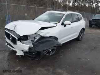 2019 Volvo XC60 Momentum with VIN LYV102DK9KB319379, listed as a IAAI auction lot 41136600 with 73,063 mi miles. Bid and sale history available at carsss.com. Image 18.