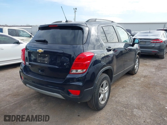 2022 Chevrolet Trax LT with VIN KL7CJPSM3NB558839, listed as a IAAI auction lot 41772691 with 13,082 mi miles. Bid and sale history available at carsss.com. Image 4.