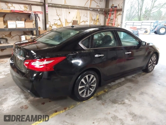 2017 Nissan Altima SV z VIN 1N4AL3AP6HC271962, wystawiony jako IAAI lot #41959995 z przebiegiem 87 157 mil mil oraz . Historia ofert i sprzedaży dostępna na DreamBid. Obrazek 4.