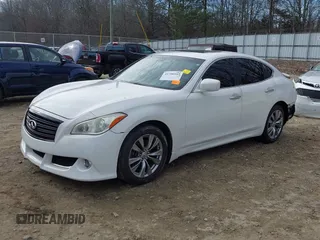 2013 Infiniti M with VIN JN1BY1APXDM510764, listed as a IAAI auction lot 41706993 with 226,416 mi miles and . Bid and sale history available at carsss.com. Image 18.