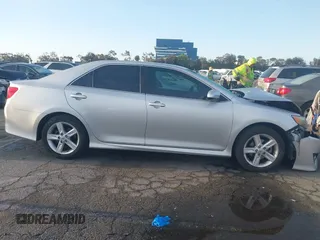 2013 Toyota Camry L with VIN 4T1BF1FK4DU237378, listed as a IAAI auction lot 41921337 with 127,535 mi miles. Bid and sale history available at carsss.com. Image 13.