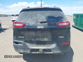 2015 Jeep Cherokee Latitude with VIN 1C4PJMCS3FW545440, listed as a IAAI auction lot 42268676 with 197,192 mi miles and . Bid and sale history available at DreamBid. Image 16.