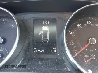 2016 Volkswagen Passat SE с VIN 1VWBT7A37GC029339, выставлен на аукционе IAAI как лот 42559687 с пробегом 217 524 миль миль и . История ставок и продаж доступна на DreamBid. Изображение 7.