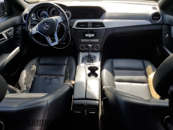 2012 Mercedes-Benz C 250 Sport z VIN WDDGF4HB8CR216307, wystawiony jako Copart lot #62740835 z przebiegiem 1 042 467 mil mil oraz Szkoda całkowita • Salvage title. Historia ofert i sprzedaży dostępna na DreamBid. Obrazek 8.
