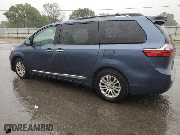 2017 Toyota Sienna XLE Auto Access Seat z VIN 5TDYZ3DC2HS836433, wystawiony jako Copart lot #57612545 z przebiegiem 263 759 mil mil oraz Szkody całkowita. Historia ofert i sprzedaży dostępna na DreamBid. Obrazek 2.
